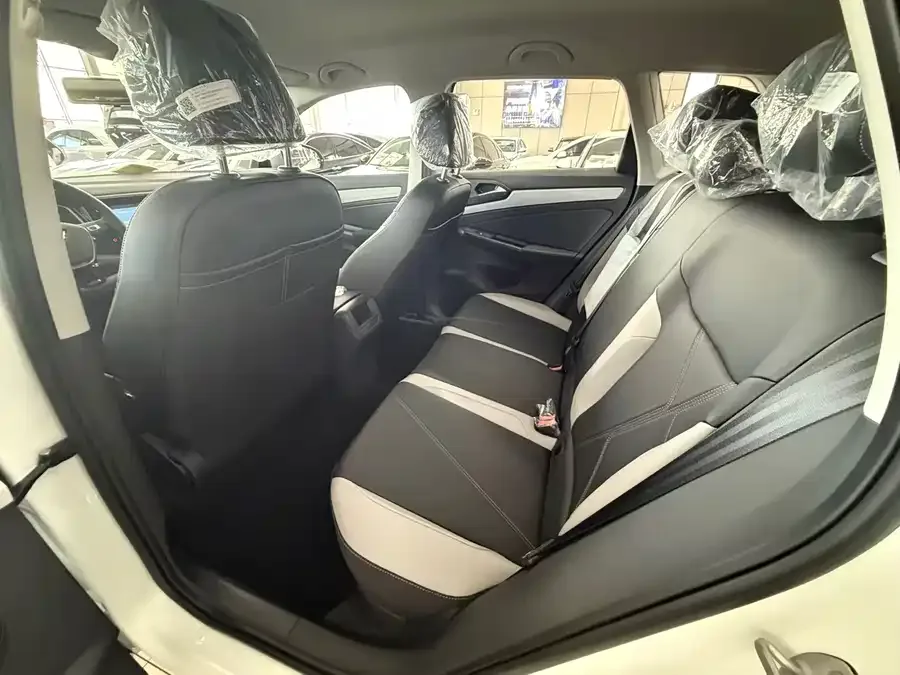 Jetta VS5 Jetta VS5 2026 280TSI Automatic Pioneer Edition 2026 — миниатюра 5