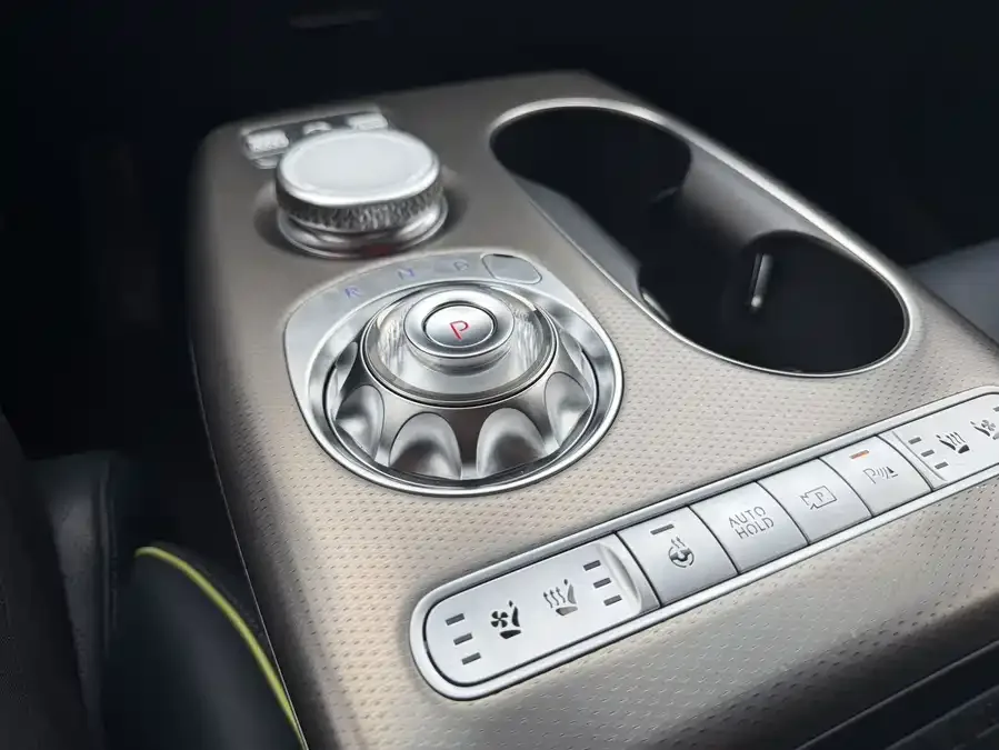 Genesis GV60 Genesis GV60 2023 dual-motor four-wheel drive high-performance flagship version 2023 — миниатюра 3