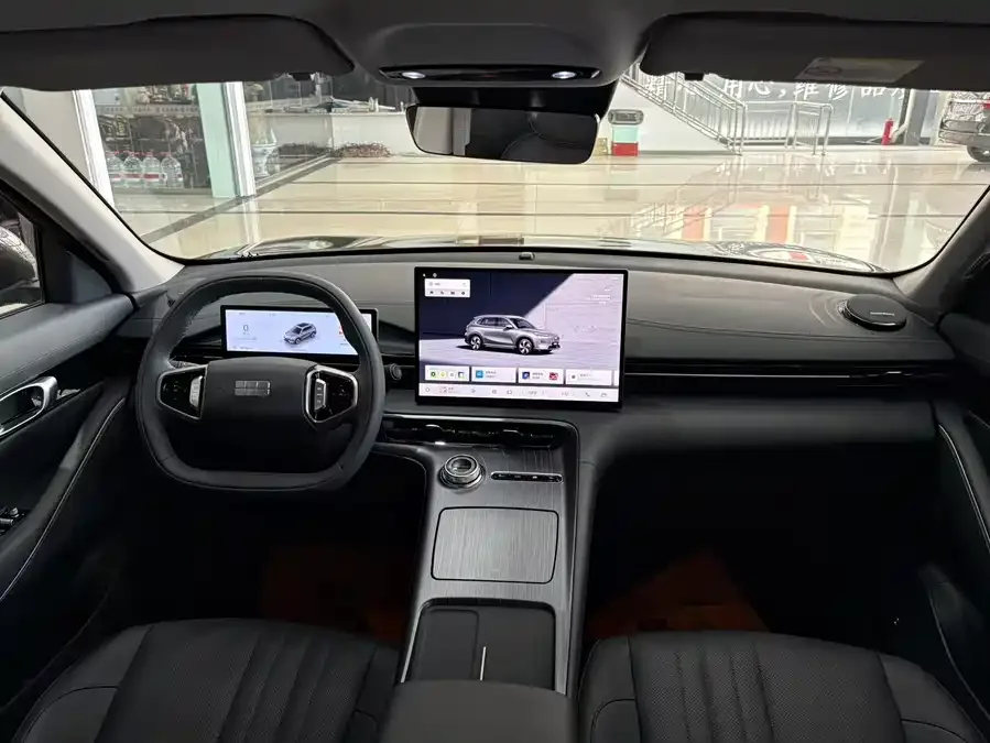 Geely Galaxy E5 Galaxy E5 2024 440km Explorer Edition 2025 — миниатюра 3