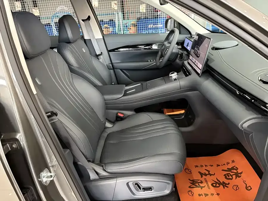 Geely Galaxy E5 Galaxy E5 2024 440km Explorer Edition 2025 — миниатюра 5