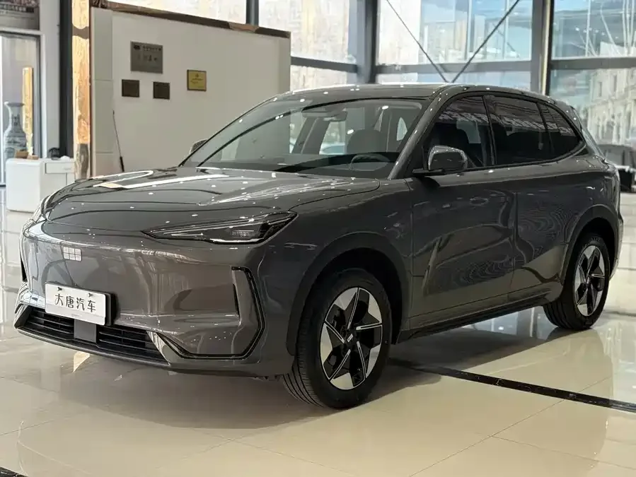 Geely Galaxy E5 Galaxy E5 2024 440km Explorer Edition 2025 — фото 1, купить с доставкой в Москву
