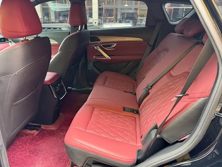 Jetour X70 Plus JETOUR X70 PLUS 2024 Champion Edition 1.5T DCT Champion PRO 5 Seaters 2024 — миниатюра 2