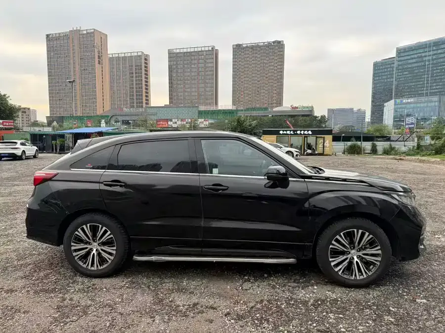 Honda Avancier 2022 Crown Road 240TURBO Two-wheel Drive Limited Commemorative Edition 2023 — миниатюра 4