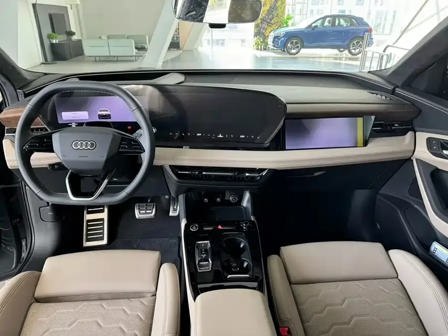 Audi Q6L e-tron 2026 long-range version 2025 — миниатюра 2