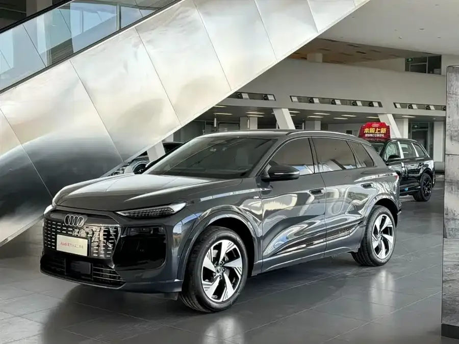 Audi Q6L e-tron 2025