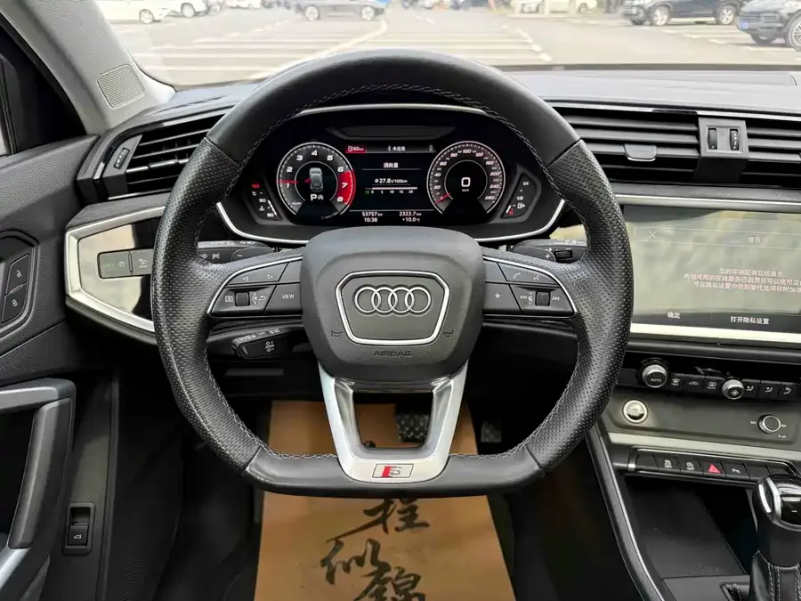 Audi Q3 Sportback 2022 40 TFSI Fashion Edition 2022 — миниатюра 5