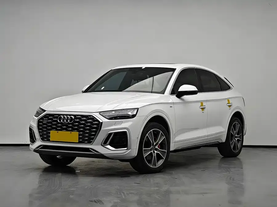 Audi Q5L Sportback 2022 facelift 45 TFSI luxury model 2022 — фото 1, купить с доставкой в Москву