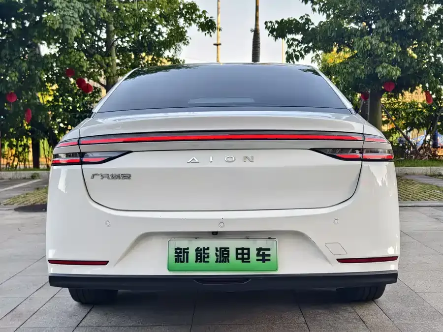 AION AION S Plus AION S Plus 2023 70 Smart Edition Lithium Iron Phosphate 2023 — миниатюра 2