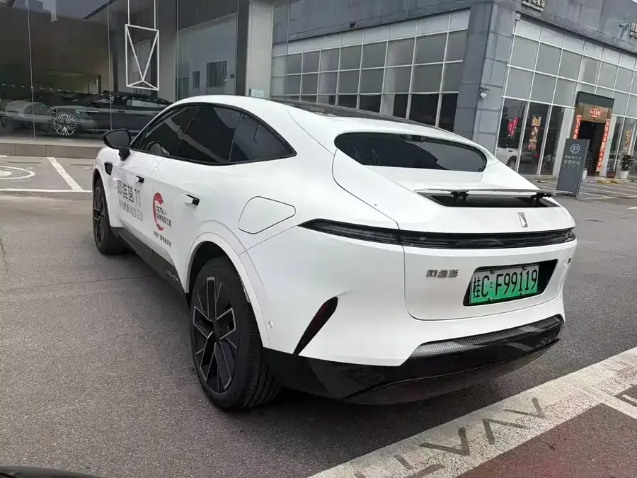 Avatr 11 Avita 11 2025 facelift Max extended range version 2025 — миниатюра 4