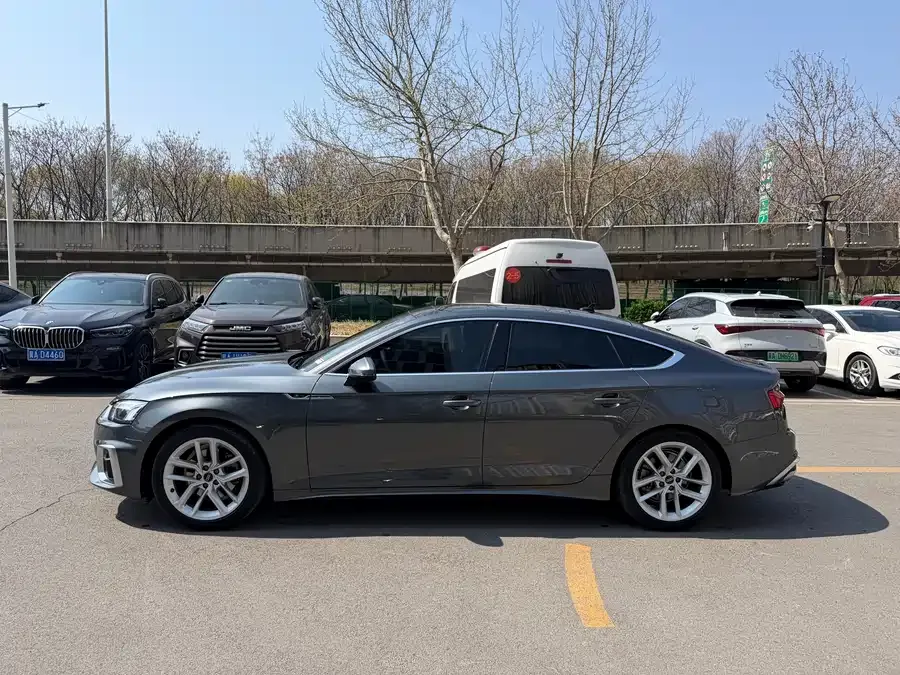 Audi A5 Audi A5 (Imported) 2024 Sportback 40 TFSI Fashion Dynamic Edition 2026 — миниатюра 2