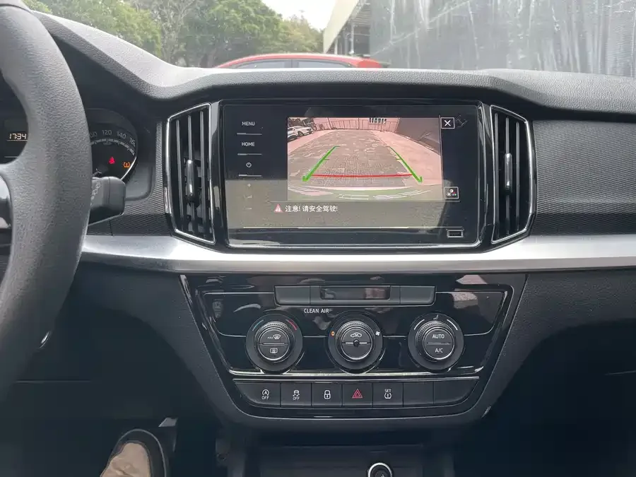 Skoda Kamiq Komic 2022 1.5L automatic comfort version 2022 — миниатюра 5