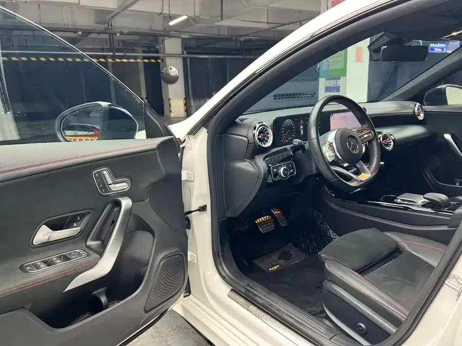 Mercedes-Benz CLA-Class Mercedes-Benz CLA (Imported) 2022 CLA 200 Sportback 2022 — миниатюра 4