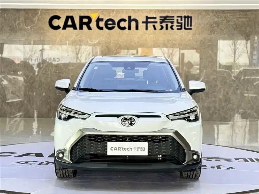 Toyota Frontlander Fenglanda 2022 2.0L CVT Luxury PLUS Edition 2022 — миниатюра 3