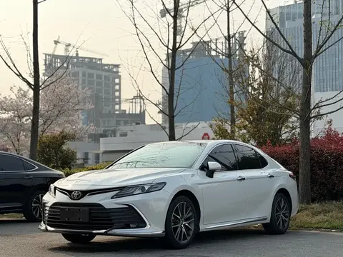 Toyota Camry 2026 купить в Москве