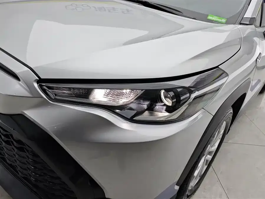 Toyota Frontlander Fenglanda 2023 2.0L CVT Leading Edition 2023 — миниатюра 2