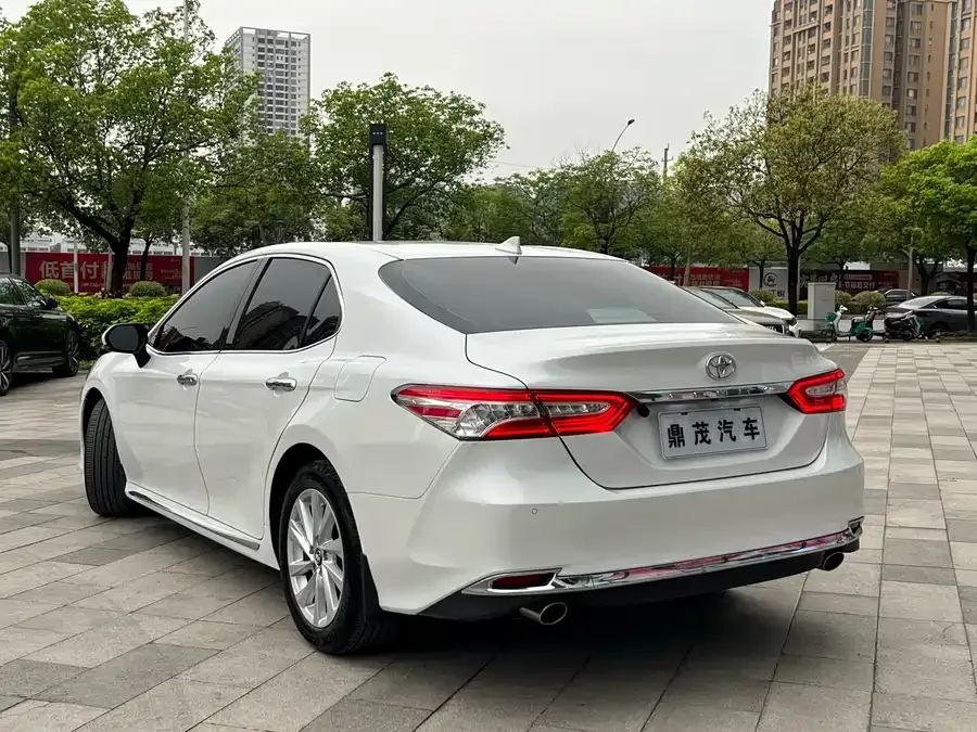 Toyota Camry Camry 2023 2.0G Deluxe Edition 2023 — миниатюра 3