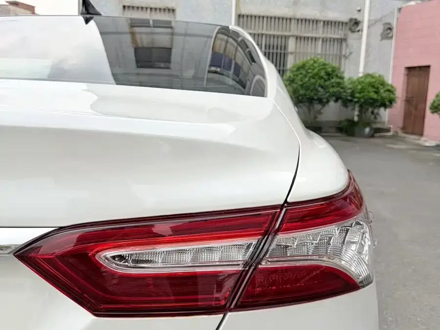 Toyota Camry Camry 2023 2.0G Deluxe Edition 2023 — миниатюра 4