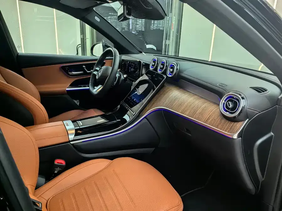 Mercedes-Benz GLC New Energy Mercedes-Benz GLC New Energy 2025 350 e L 4MATIC Collector's Edition 2025 — миниатюра 3
