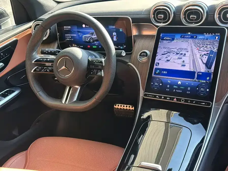 Mercedes-Benz GLC New Energy Mercedes-Benz GLC New Energy 2025 350 e L 4MATIC Collector's Edition 2025 — миниатюра 3