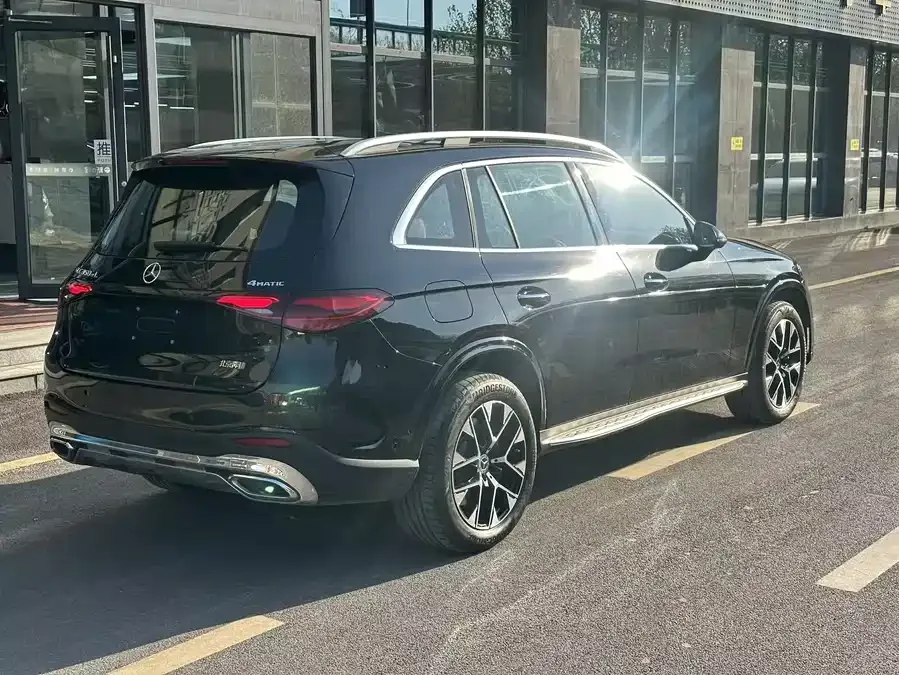 Mercedes-Benz GLC New Energy Mercedes-Benz GLC New Energy 2025 350 e L 4MATIC Collector's Edition 2025 — миниатюра 4
