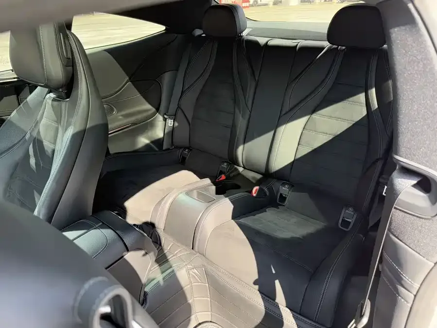 Mercedes-Benz CLE Mercedes-Benz CLE 2025 CLE 300 4MATIC Dynamic Coupe 2025 — миниатюра 2