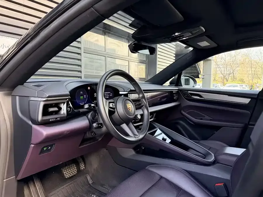 Porsche Macan New Energy Macan New Energy 2024 Macan 4 2025 — миниатюра 3