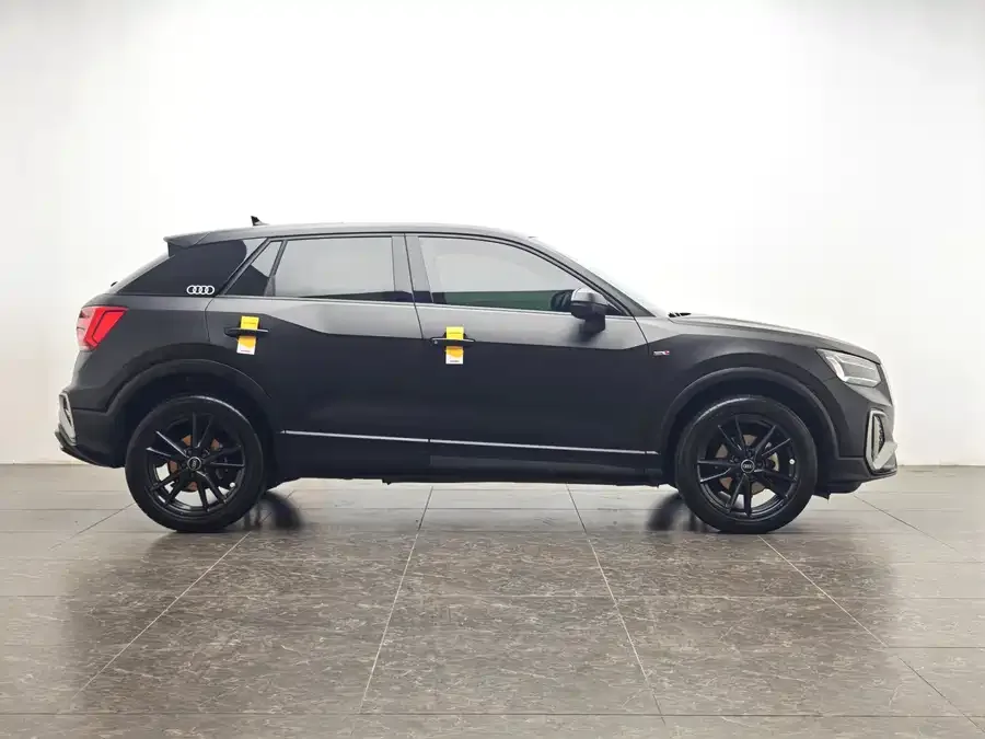 Audi Q2L 2022 35 TFSI Fashion Dynamic Edition 2023 — миниатюра 5