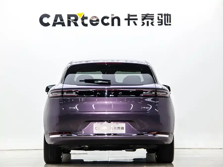 AITO M5 M5 2025 Extended Range Ultra 4WD Edition 2025 — миниатюра 2