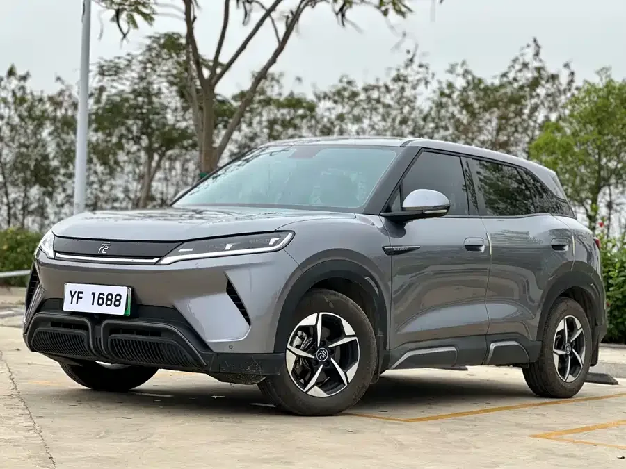 BYD Yuan UP Yuan UP 2024 401KM Leading Model 2025 — фото 1, купить с доставкой в Москву