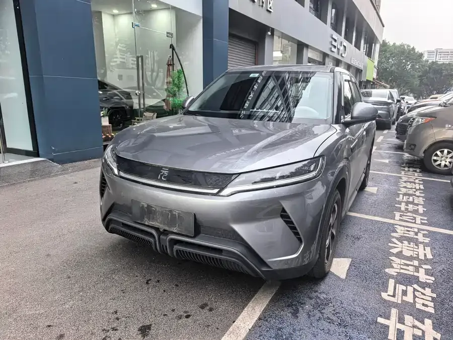 BYD Yuan UP Yuan UP 2024 401KM Leading Model 2025 — фото 1, купить с доставкой в Москву