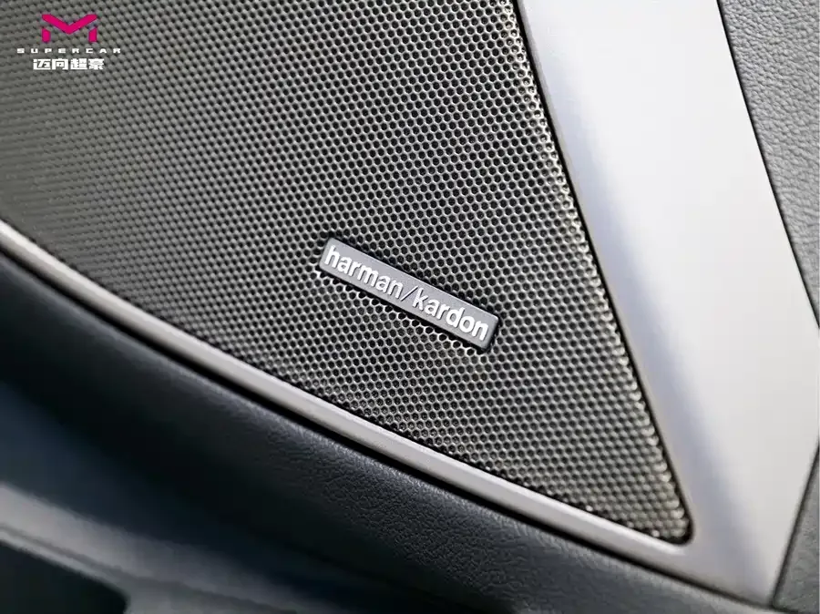 BMW M3 2023 M3 Sedan Thunder Edition 2024 — миниатюра 4