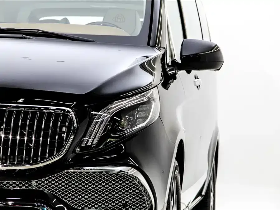 Mercedes-Benz Vito Vito 2023 2.0T Elite Edition 7 Seaters 2024 — миниатюра 2