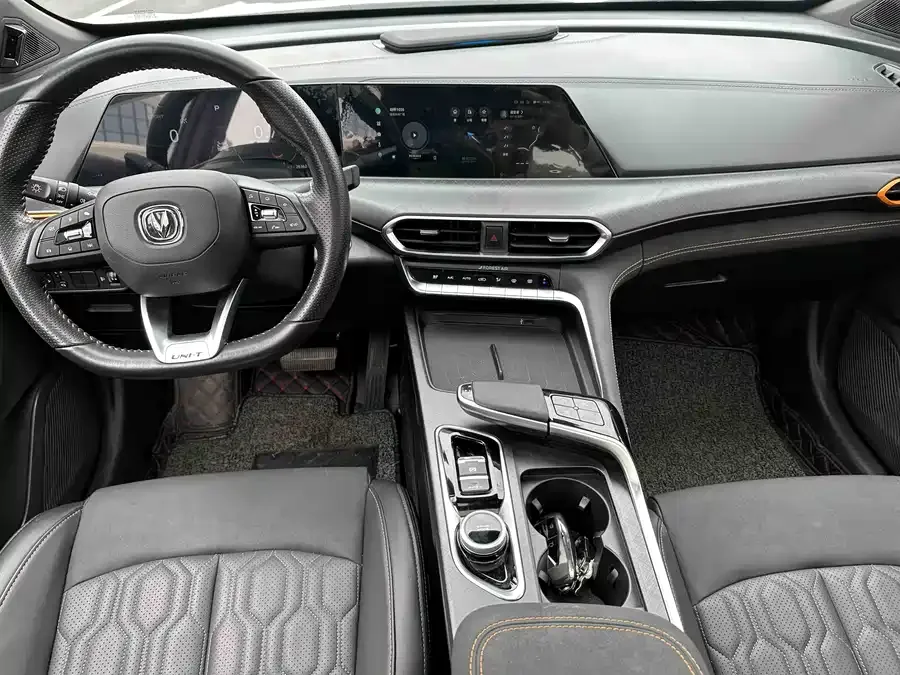 Changan UNI-T Changan UNI-T 2022 2.0T Sports Edition Premium Edition 2022 — миниатюра 4