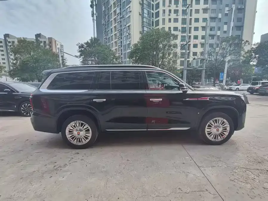 Hongqi Golden Sunflower National Glory Hongqi Golden Sunflower National Glory 2022 4.0T Elegant Flagship Edition 6-seater 2026 — миниатюра 2