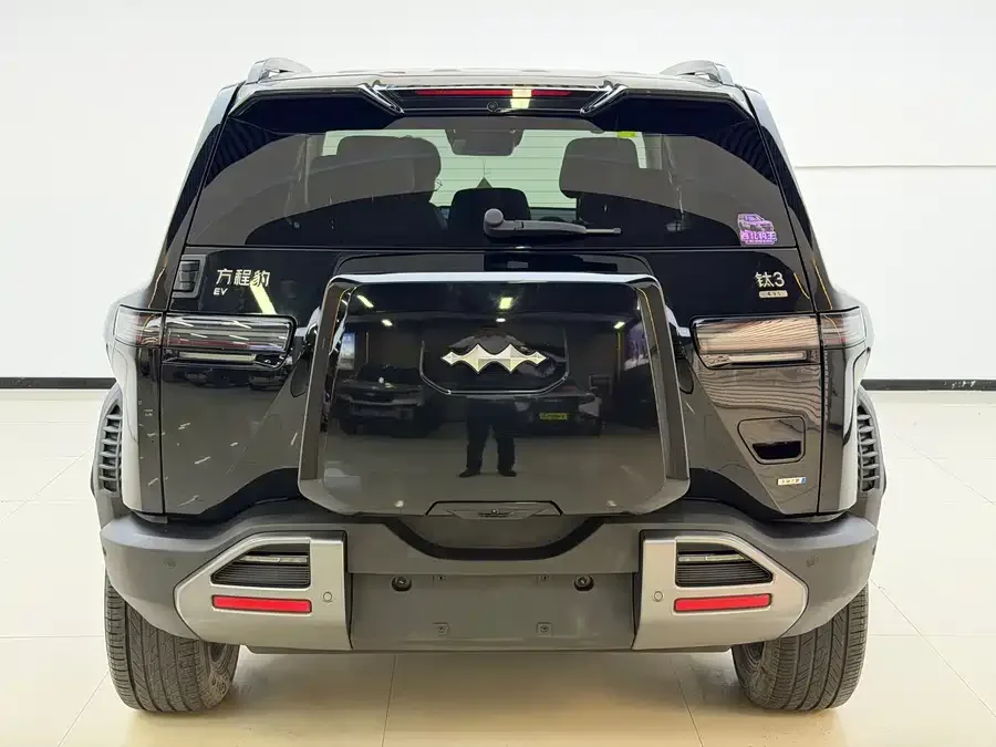 BYD Leopard Titanium 3 Titanium 3 2025 501KM 4WD Ultra Edition 2026 — миниатюра 3