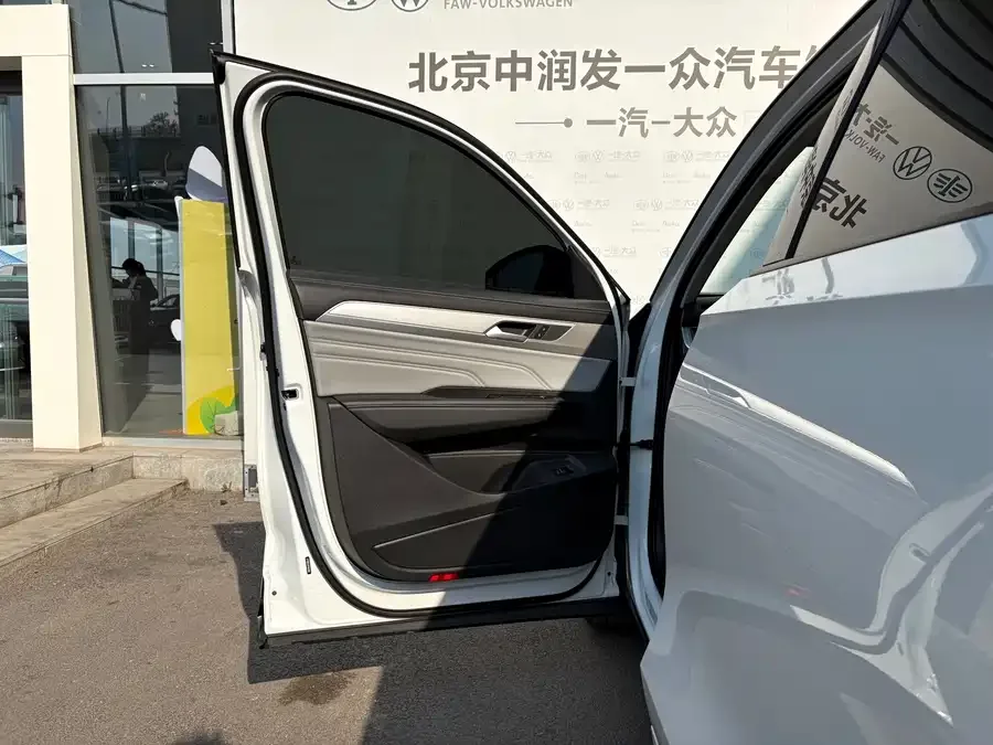 Volkswagen Tavendor 2024 Lanxun 380TSI 4WD R-Line Touring Edition 2024 — миниатюра 2