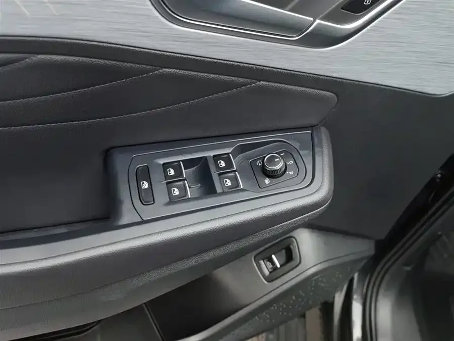 Volkswagen Talagon 2021 Lanjing 380TSI 4WD Luxury Edition Pro 2022 — миниатюра 3