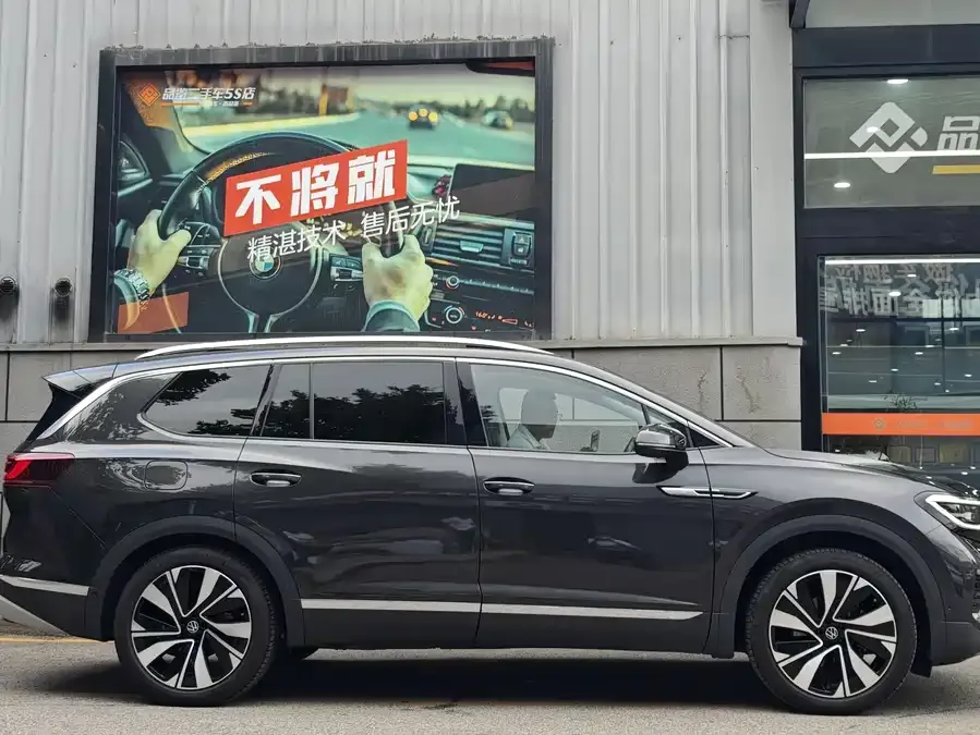 Volkswagen Talagon 2023 Lanjing facelift 380TSI 4WD flagship Shengjing version 7 seats 2023 — миниатюра 2