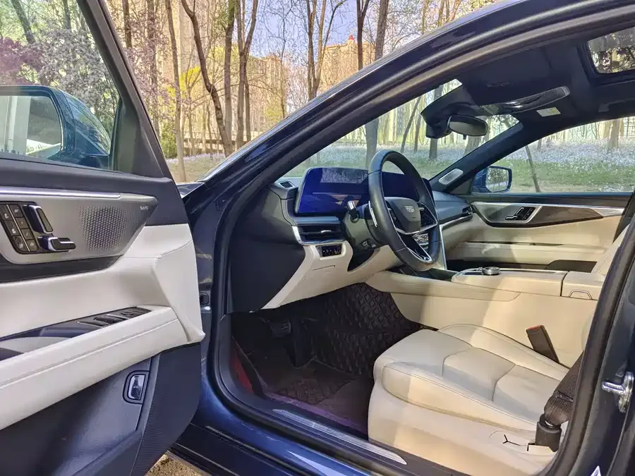 Cadillac CT6 2023 28T Luxury Edition 2023 — миниатюра 3