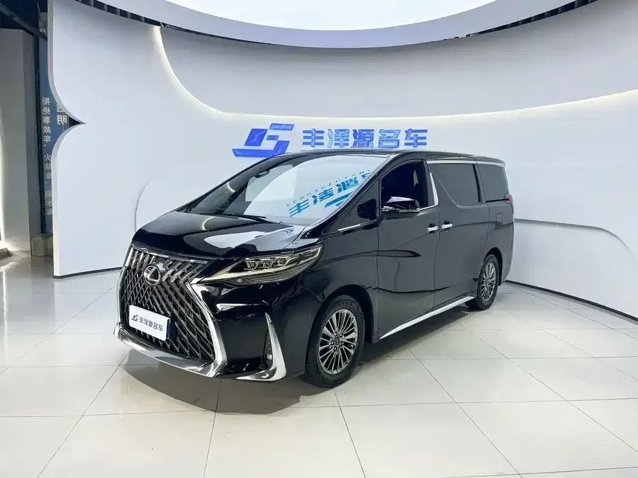 Toyota Crown Vellfire 2023
