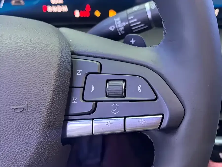 Cadillac CT5 2025 28T City Sports Edition 2025 — миниатюра 4