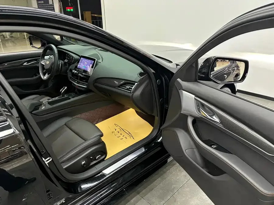 Cadillac CT5 2021 28T Platinum Sports Edition 2022 — миниатюра 5
