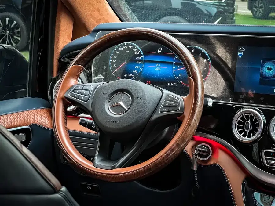LIMGENE Lavida series 2023 Lavida Series 2.0T 7-Seater 2024 — миниатюра 2