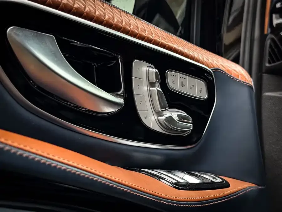 LIMGENE Lavida series 2023 Lavida Series 2.0T 7-Seater 2024 — миниатюра 5