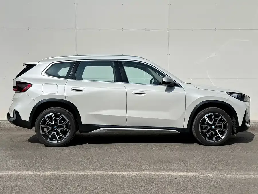 BMW X1 2024 sDrive25Li X Design Package 2025 — миниатюра 3