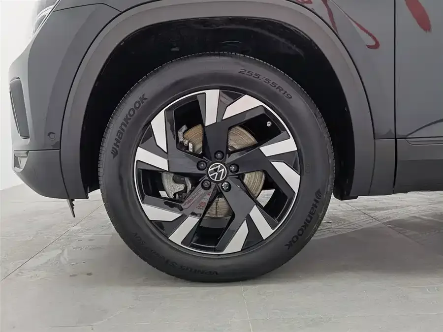 Volkswagen Teramont 2023 Touron 380TSI 4WD Luxury Edition 2023 — миниатюра 5
