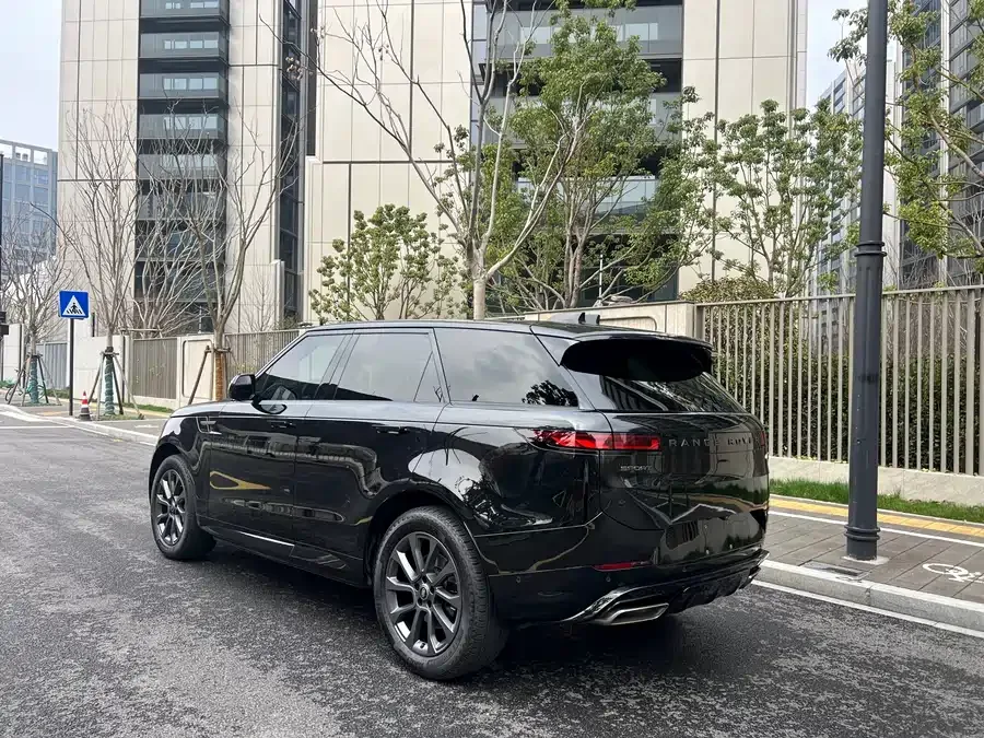 Land Rover Range Rover Sport Range Rover Sport 2023 400PS Dynamic SE 2023 — миниатюра 2