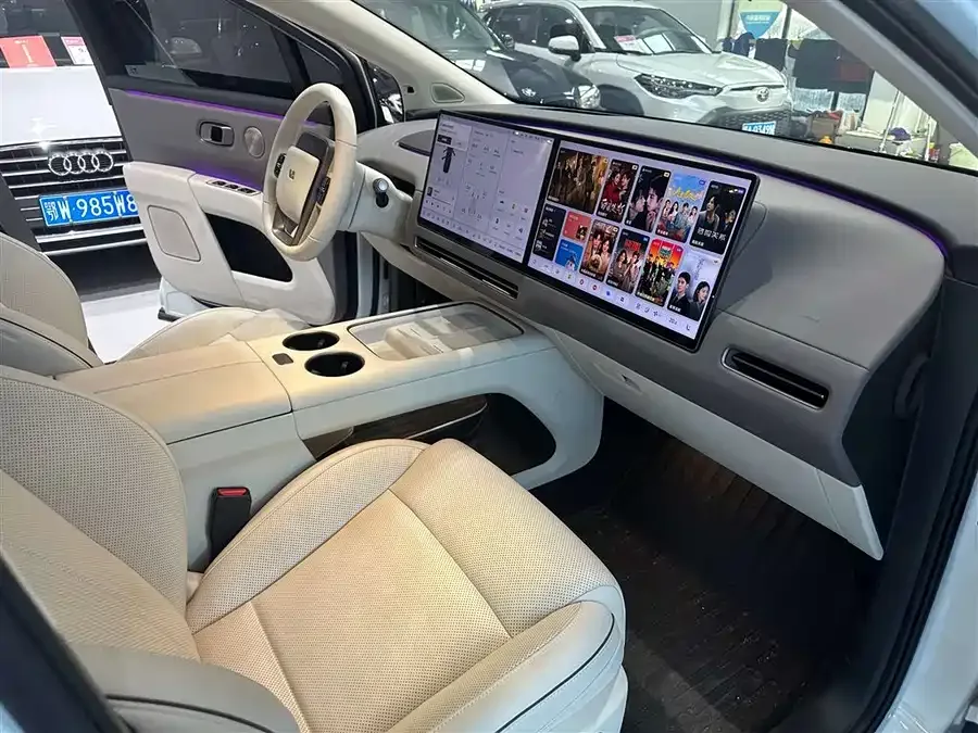 Li Ideal i8 Ideal i8 2025 Standard Edition 2025 — миниатюра 5