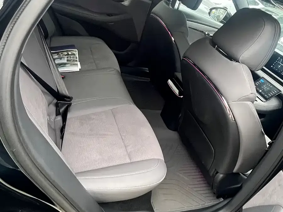Voyah Lantu light chasing VOYAH 2024 PHEV 4WD Ultra-Long-Range Flagship Edition 2023 — миниатюра 3