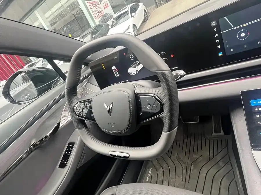 Voyah Lantu light chasing VOYAH 2024 PHEV 4WD Ultra-Long-Range Flagship Edition 2023 — миниатюра 4